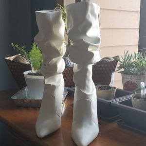 Shoe Republic White Heeled Boots NWOT